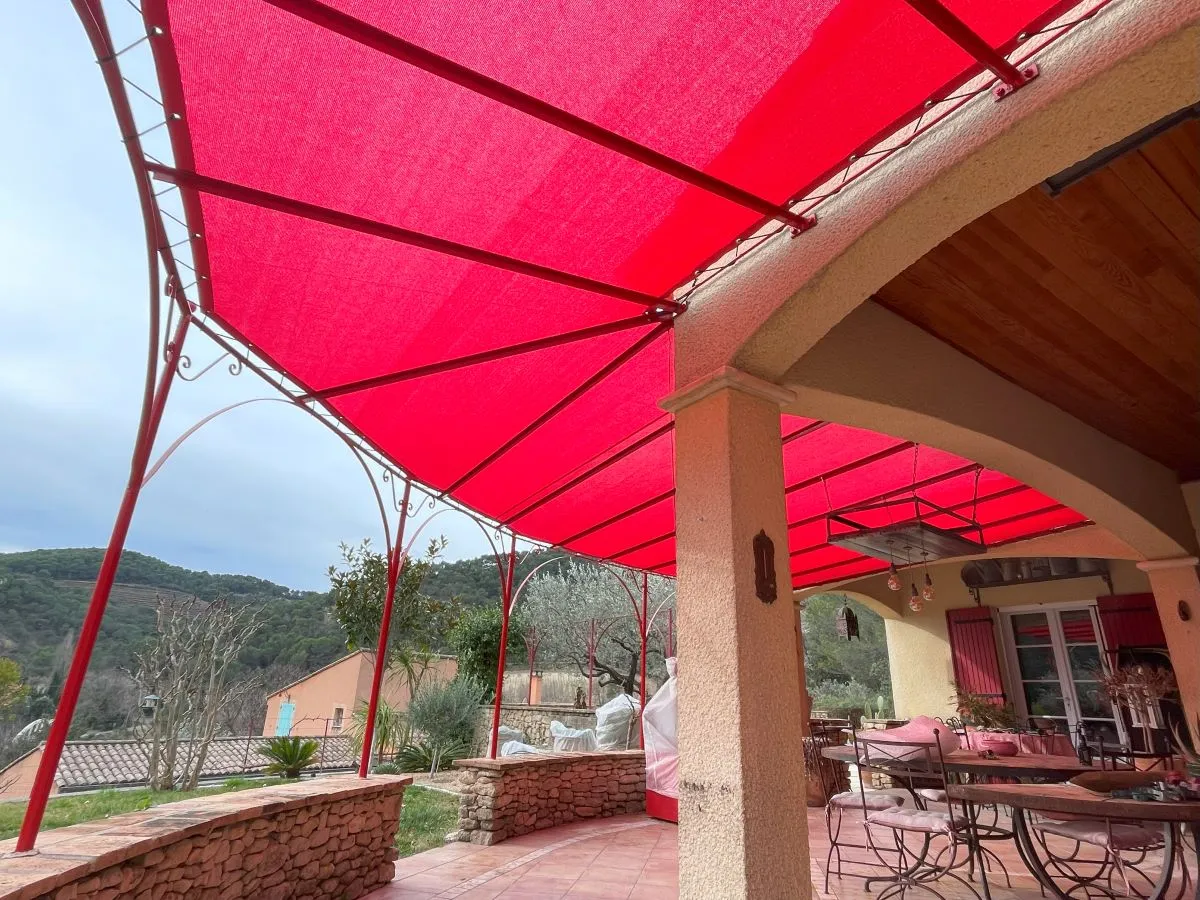 Toile stretch pour pergola fer forgé