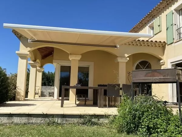 Store banne coffre terrasse