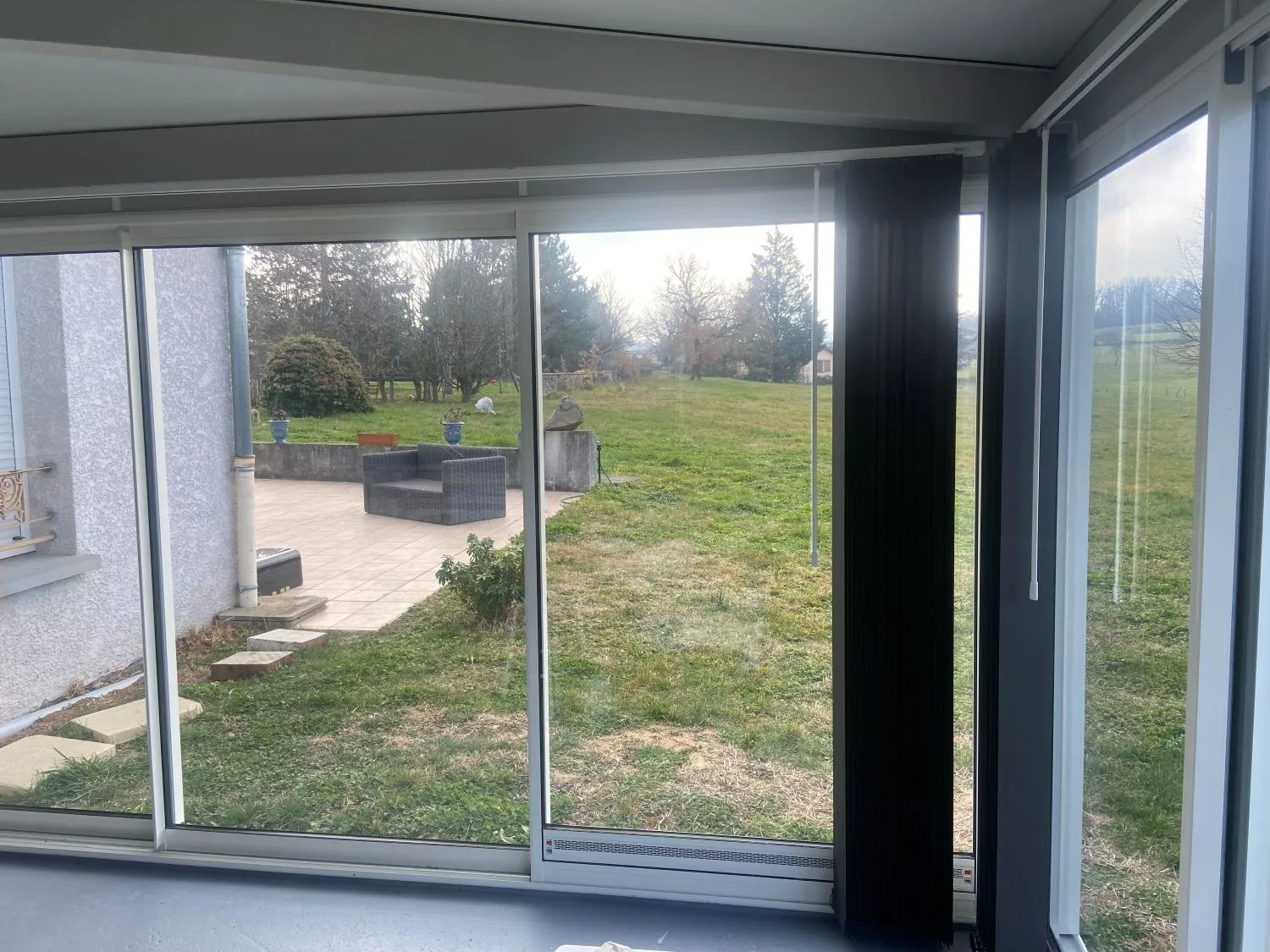 Comment protéger sa véranda du soleil