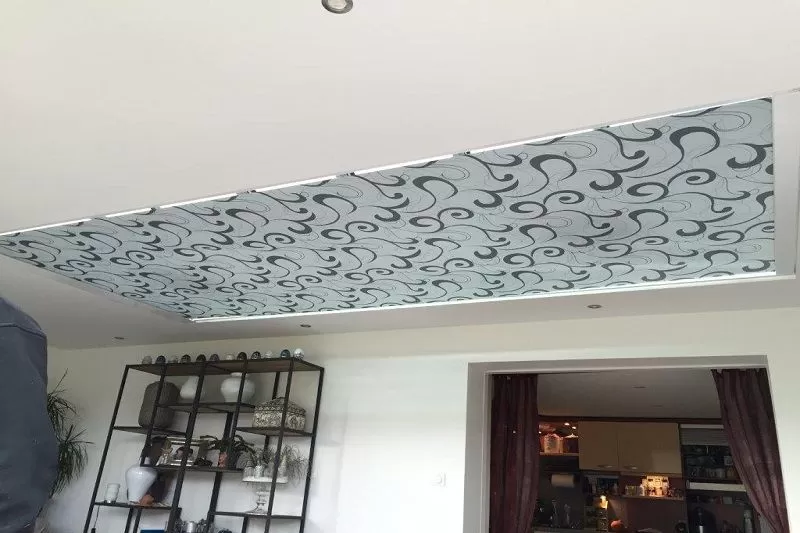 Store enrouleur pour toiture