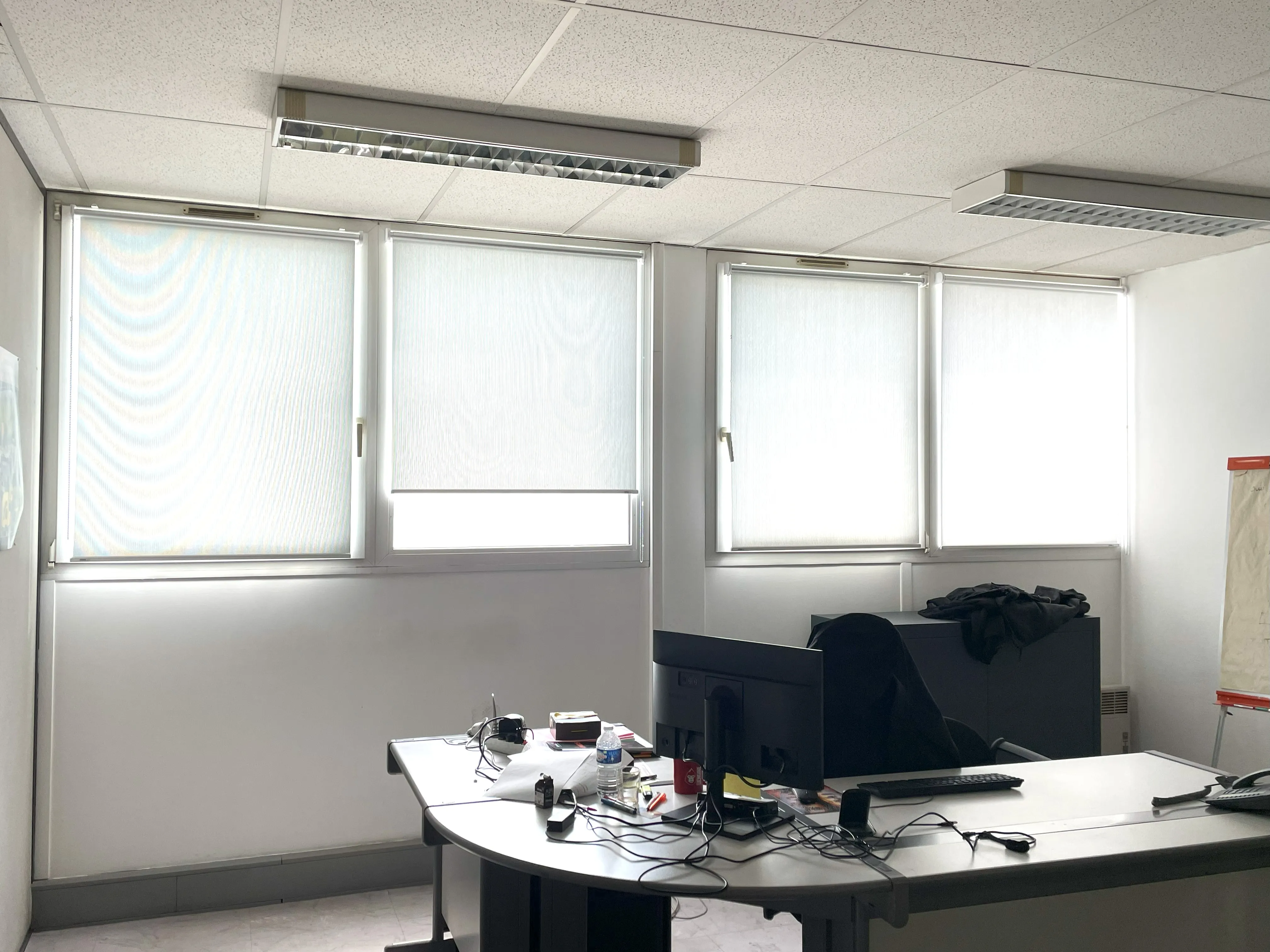Stores enrouleurs bureaux professionnels