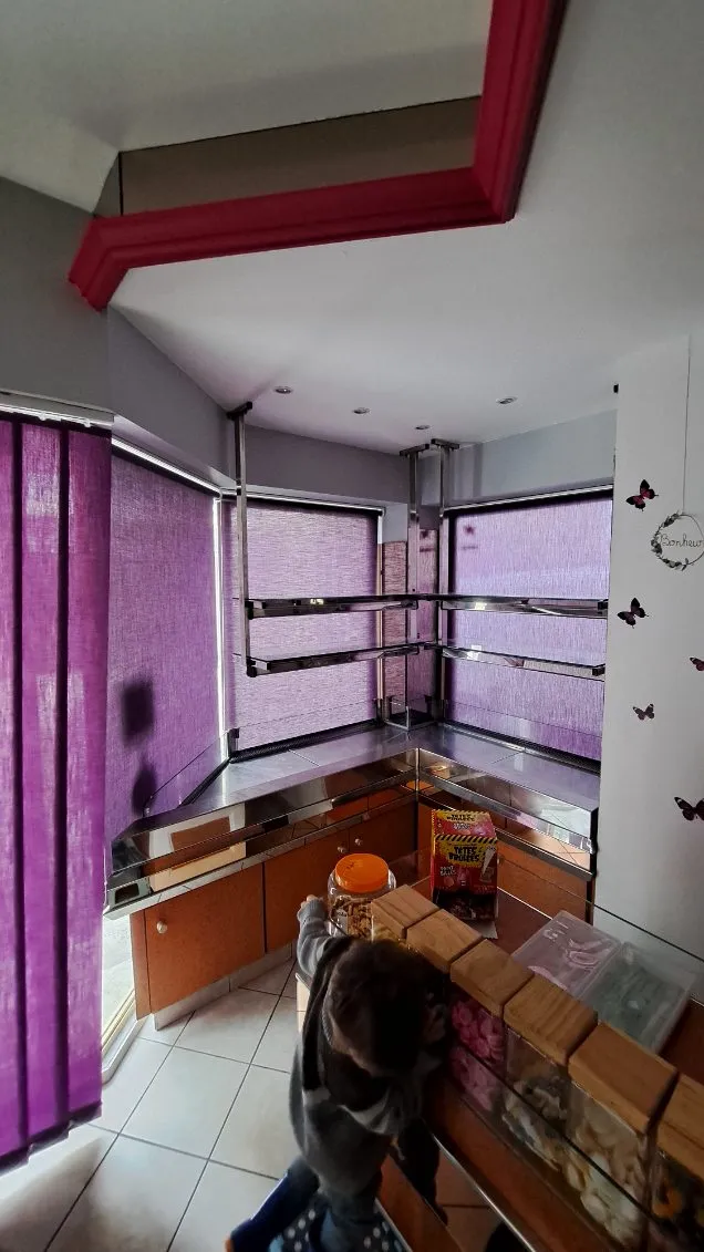 store sur mesure pour vitrine de boulangerie