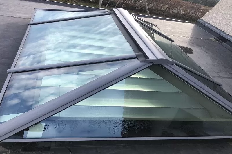 Store de toiture sur mesure