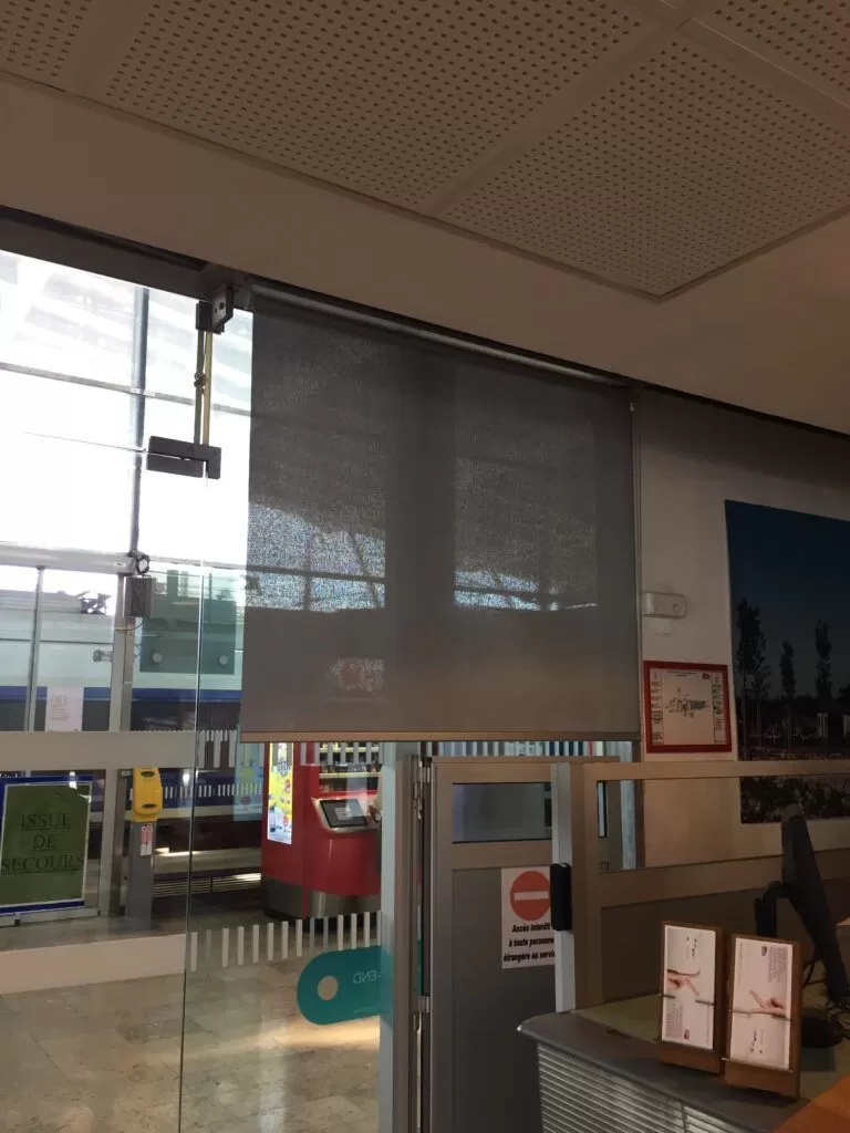 Stores intérieurs anti chaleur
