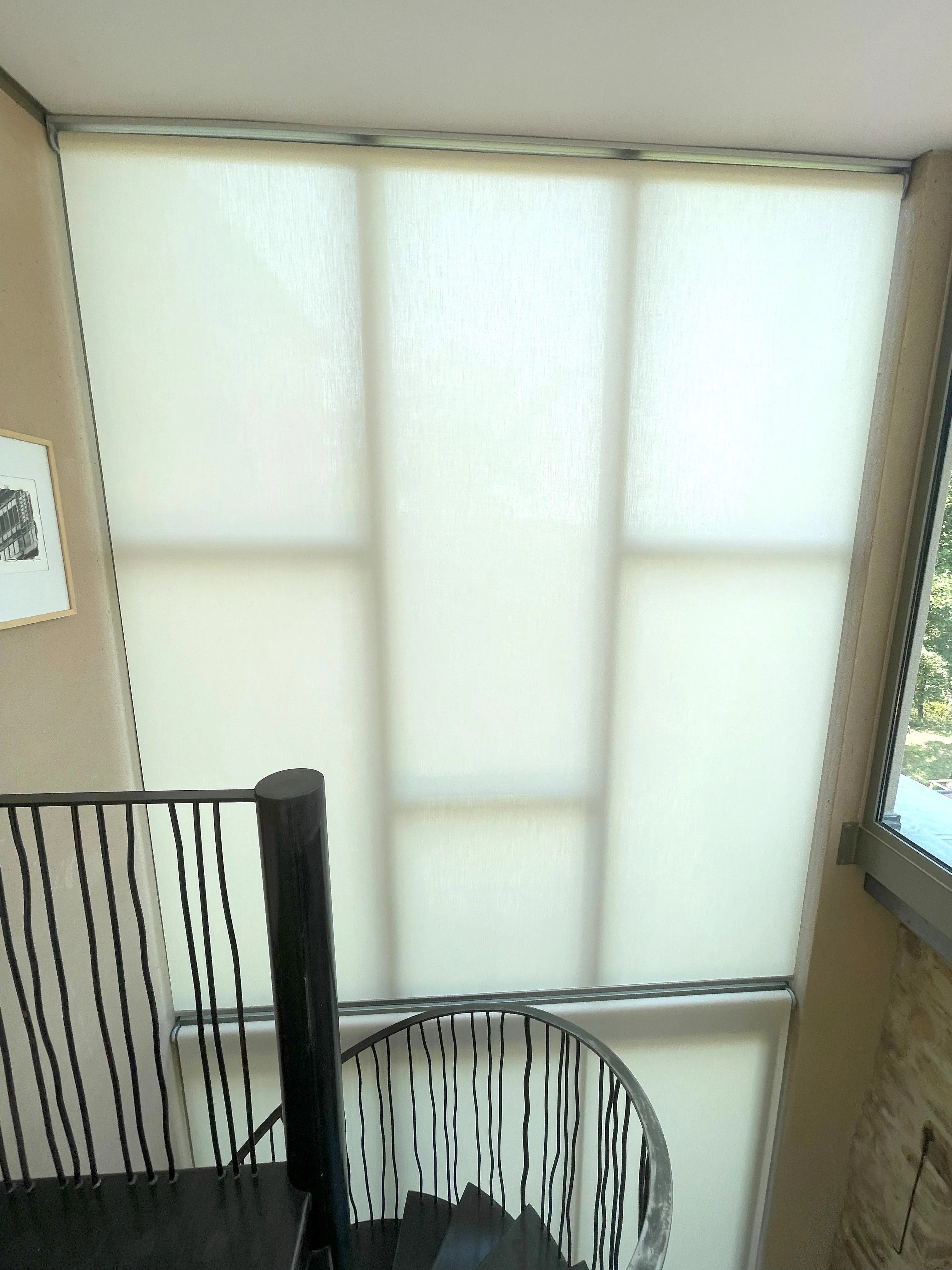store enrouleur cage d'escalier gard