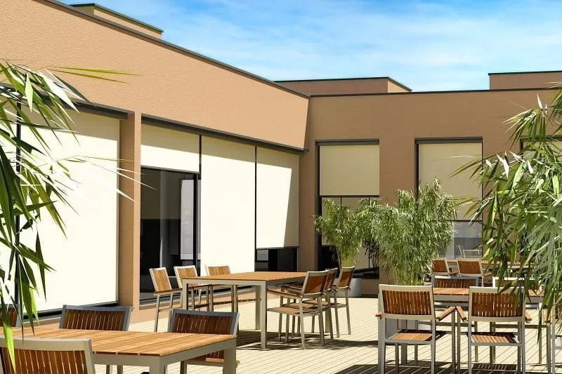 Store extérieur sur mesure