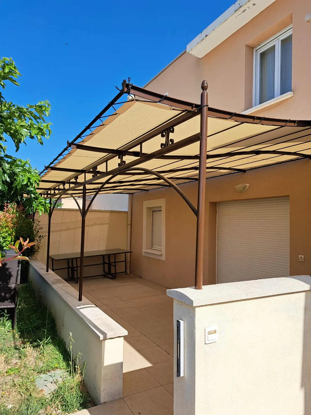 Toile de pergola aérée à Pierrelatte - Drôme