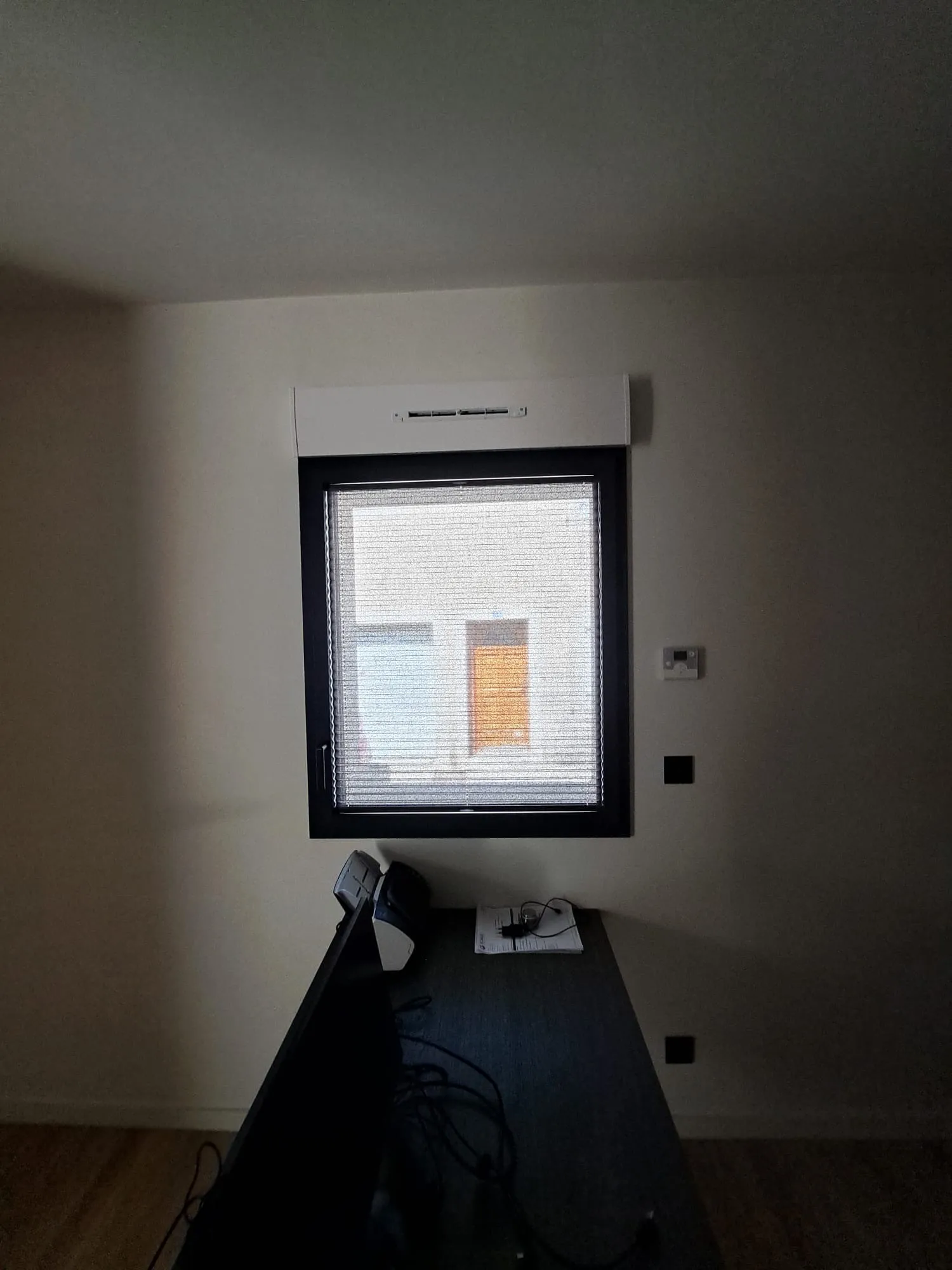 Store enrouleur sur mesure bureaux Drôme